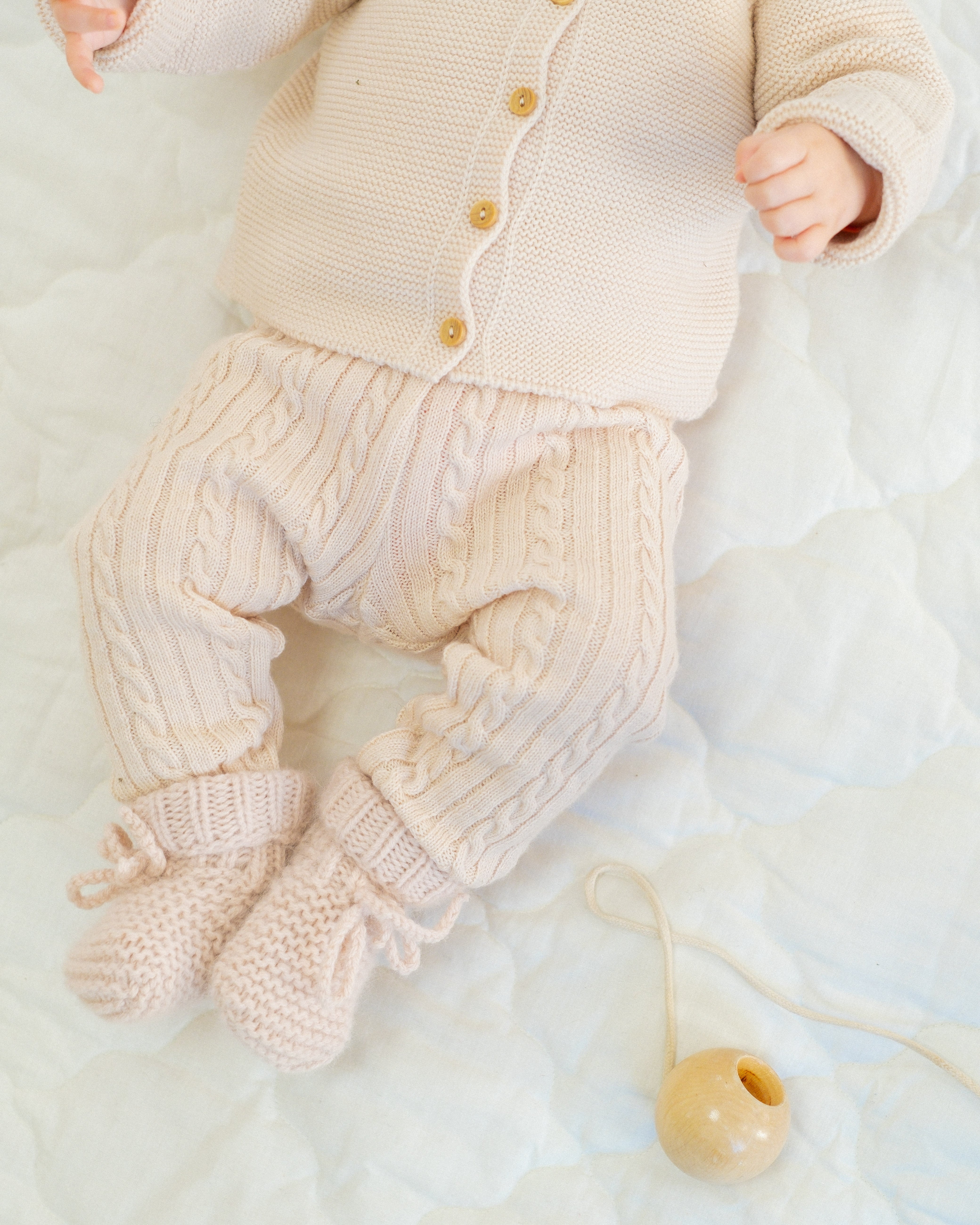 Pantalon en maille torsadée - Rose dragée - tricoté en France