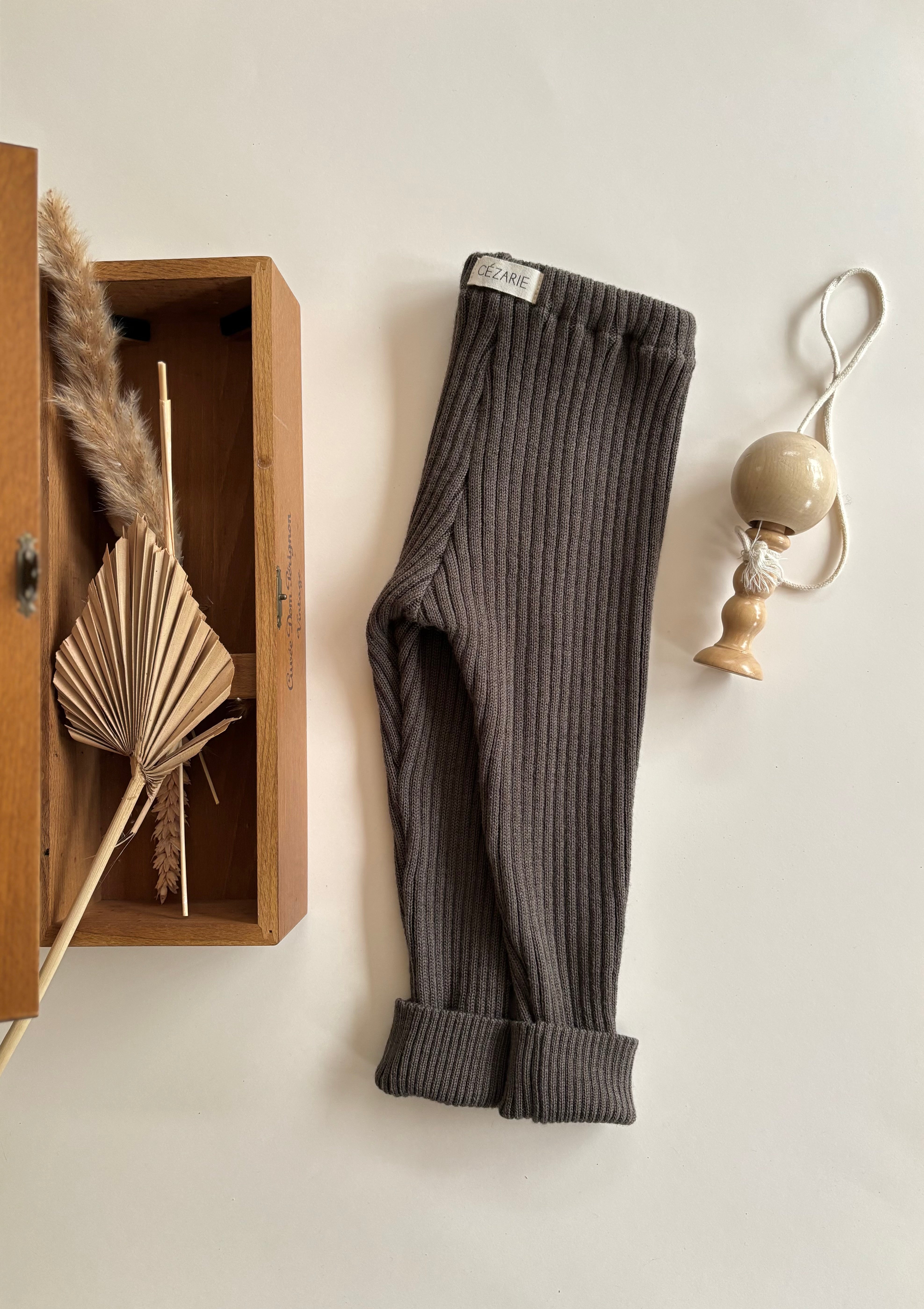 Pantalon à cote brun olive - tricoté en France