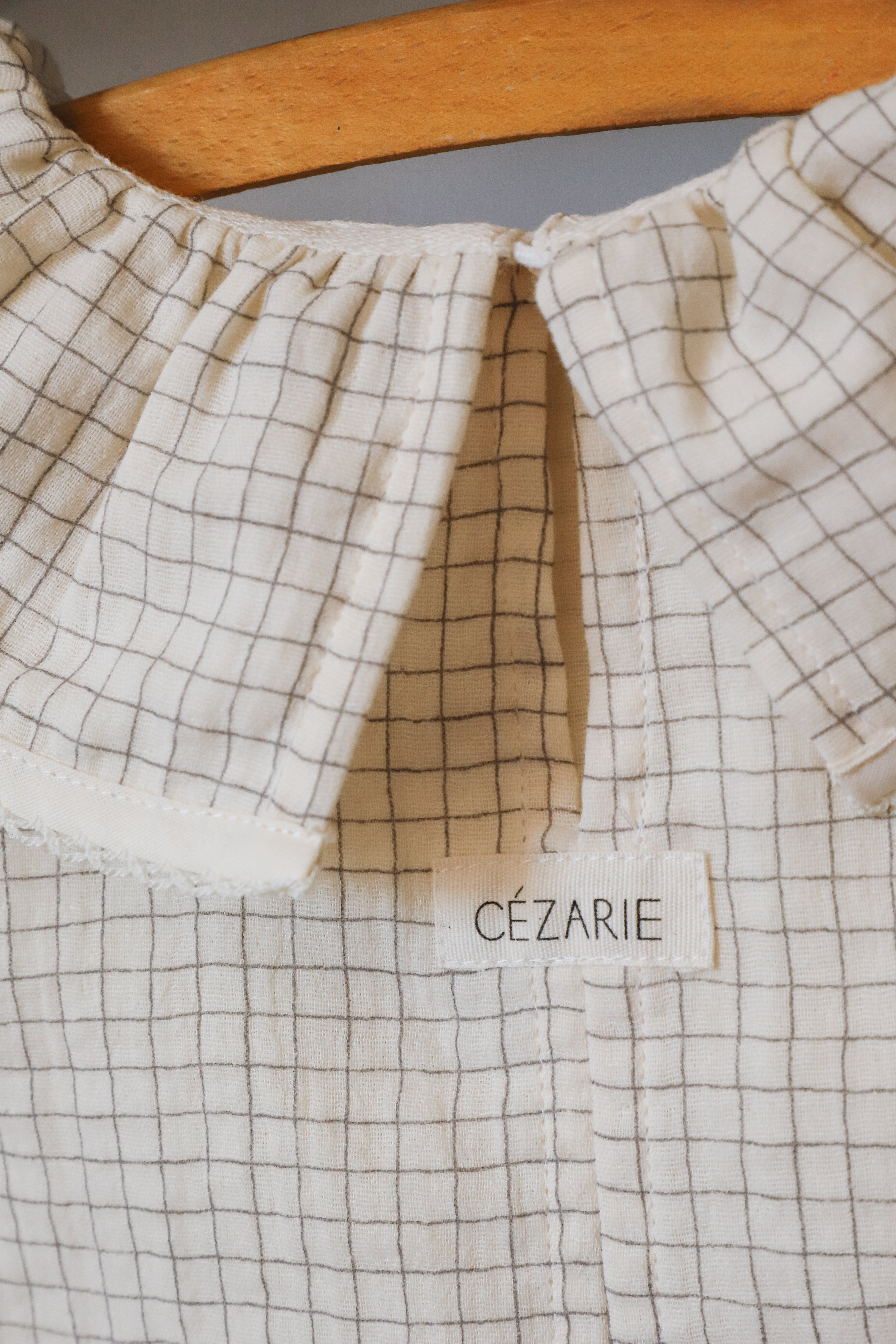 Blouse fille à grand col ISAURE - Double gaze de coton imprimé carreaux