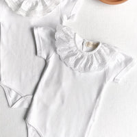 Body-bebe-fille-naissance-manche-courte-broderie-1