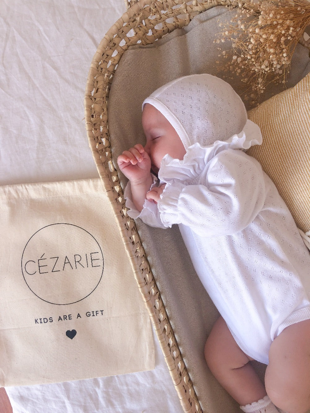 Ensemble-cadeau-naissance-ajoure-beguin