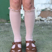 Chaussettes hautes volantées, couleur rose poudré