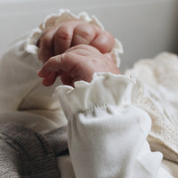 Body bébé SCARLETT CRÈME col dentelle - manches longues