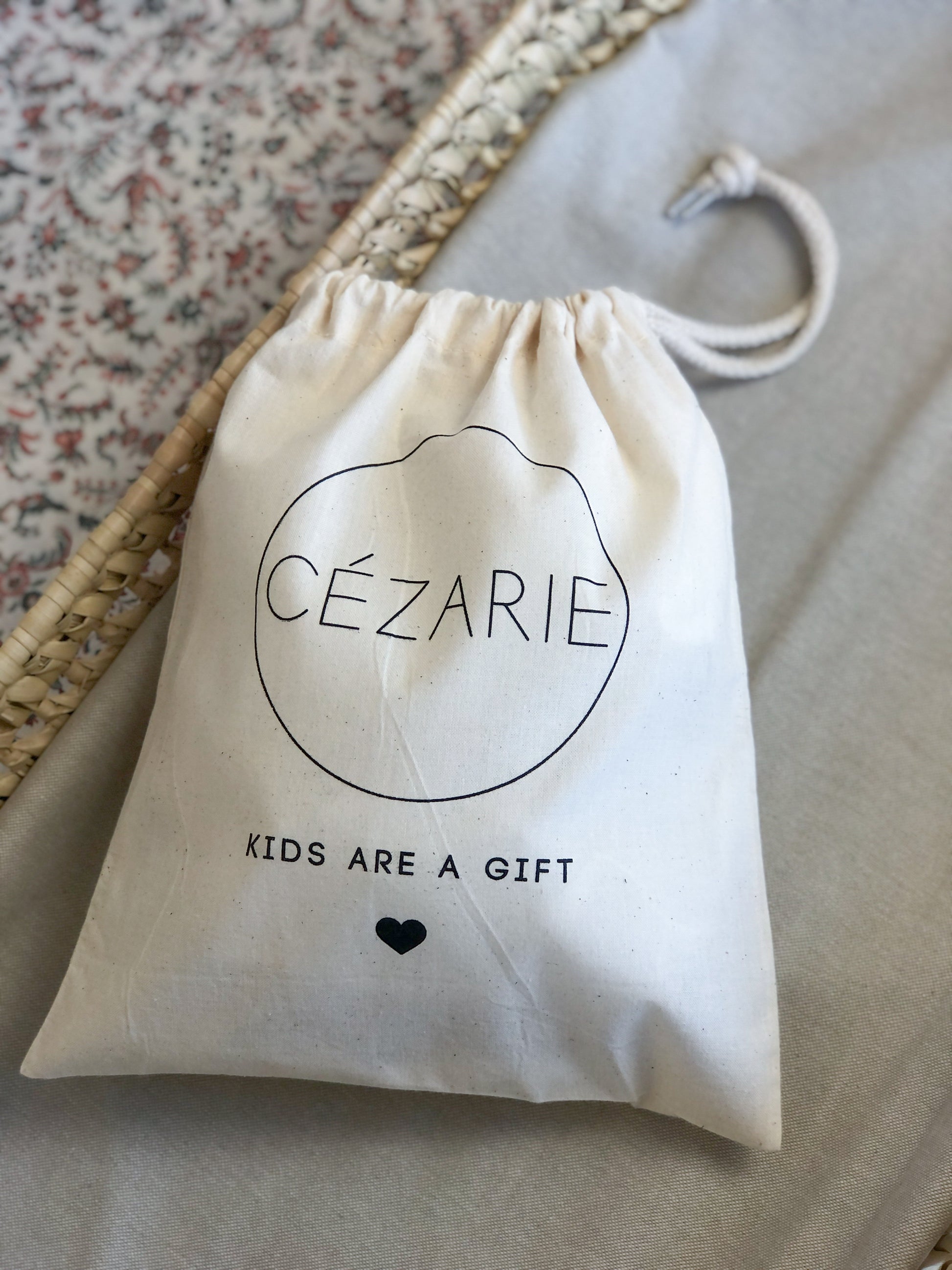 Pochon cadeau et carte – Cézarie